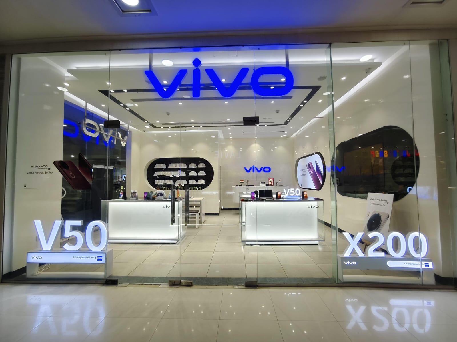 You are currently viewing vivo Exclusive Store Avani Mall
